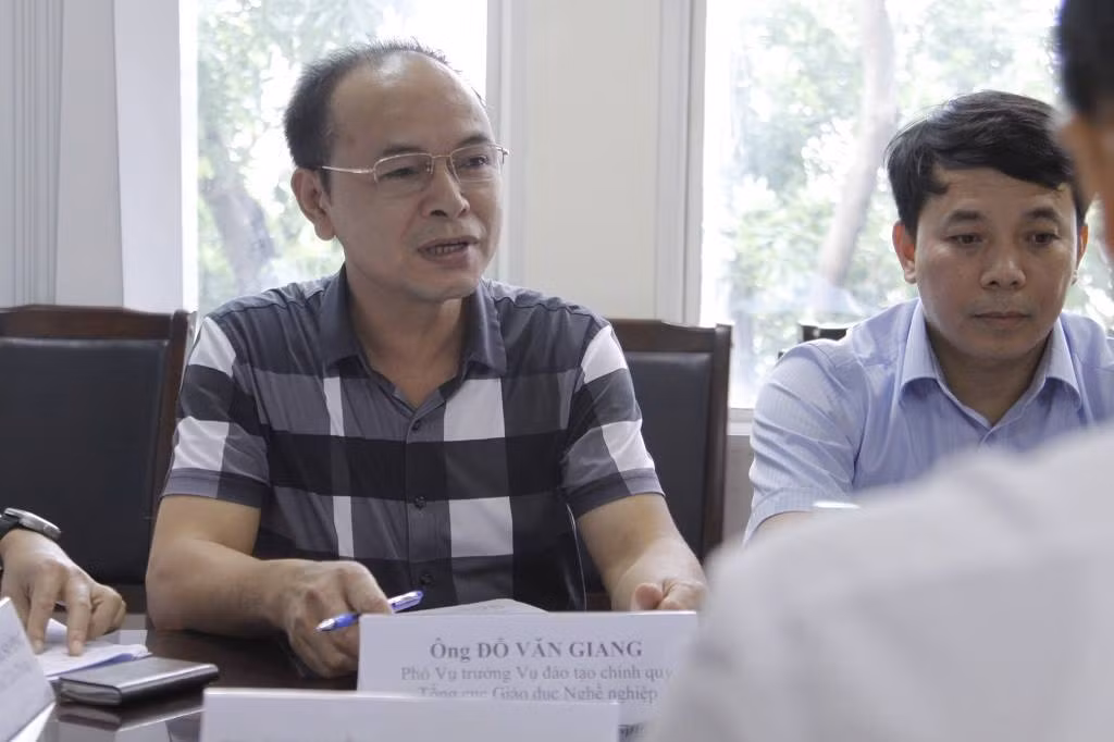 Toạ đàm trực tuyến: “Học nghề gì để có tương lai và thu nhập tốt” ảnh 9