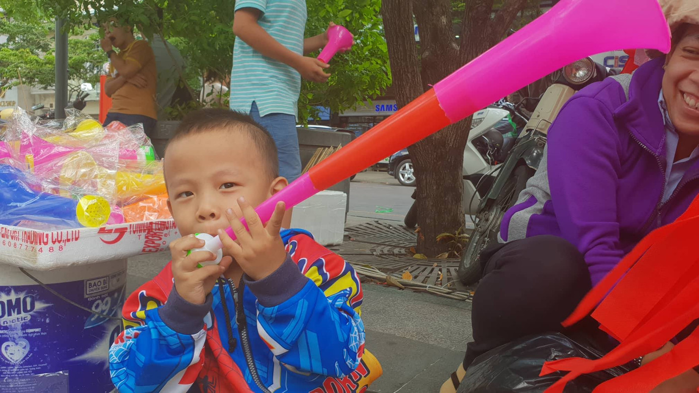 Ngàn cung bậc cảm xúc của CĐV Việt Nam ở trận bán kết ảnh 34