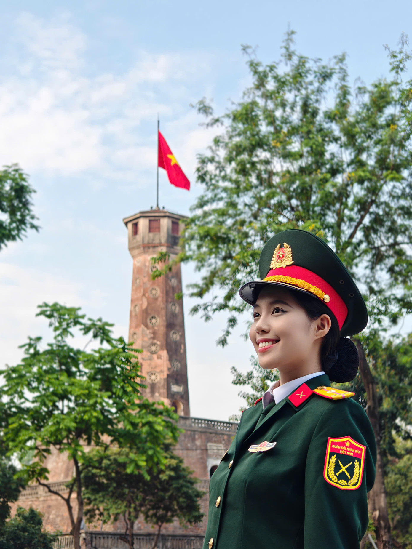 Mỗi năm, vào ngày 30/4, gia đình Châu Anh chuẩn bị mâm cơm để cúng ông ngoại và em của ông. Châu Anh cho rằng sự hy sinh đó là lời nhắc nhở thế hệ sau rằng độc lập, hòa bình hôm nay không phải là điều sẵn có.