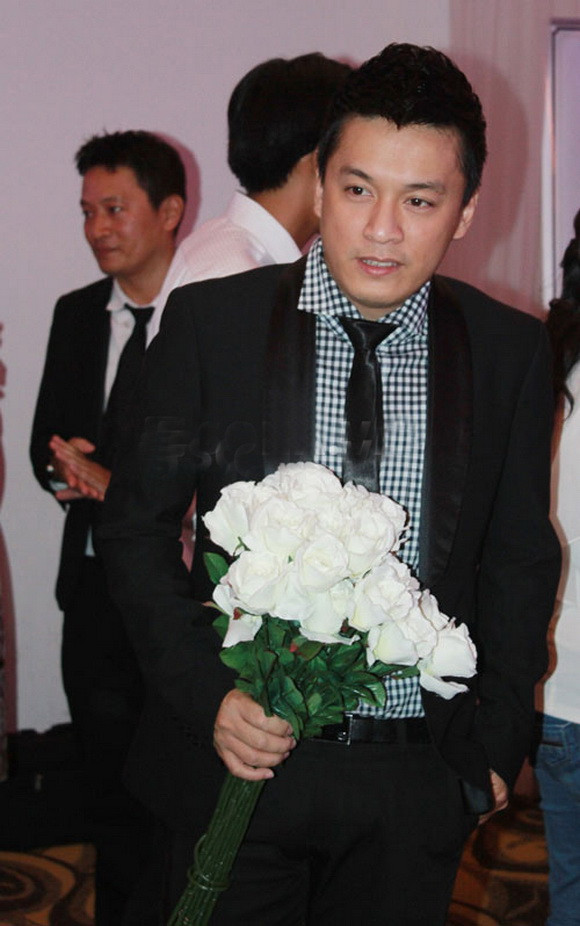 Hình ảnh được cho rằng Lam Trường xuất hiện trong ngày cưới 19/5 