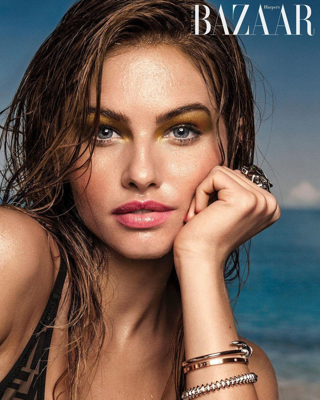 Ở tuổi 20, Thylane là một trong những "nàng thơ" được các thương hiệu và tạp chí thời trang, mỹ phẩm đình đám yêu thích. Ở tuổi 20, Thylane là một trong những "nàng thơ" được các thương hiệu và tạp chí thời trang, mỹ phẩm đình đám yêu thích.