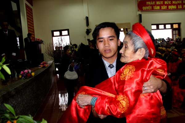 Biết ơn bậc sinh thành