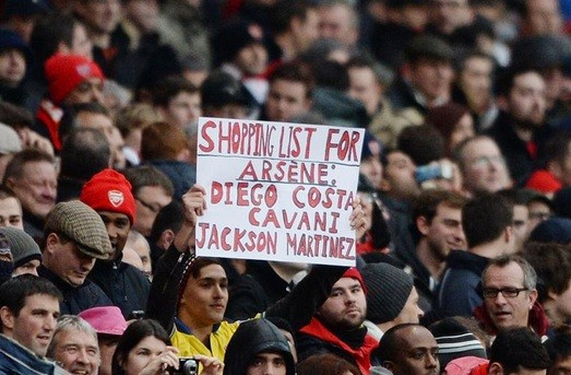 CĐV Arsenal yêu cầu đội bóng mua thêm tiền đạo.