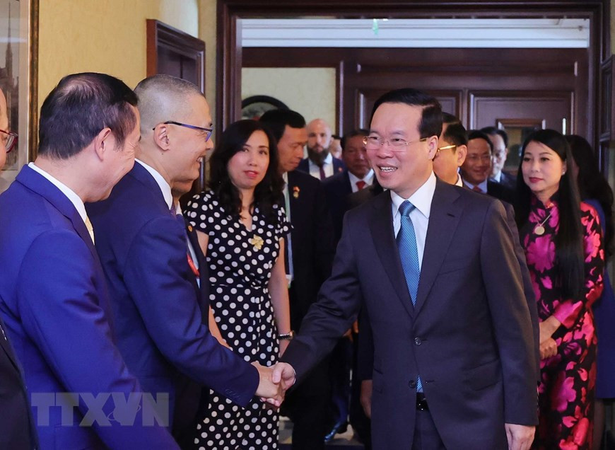 Chủ tịch nước tiếp các Đại sứ Việt Nam tại khu vực châu Âu, trong chuyến thăm chính thức Cộng hòa Áo. (Ảnh: Thống Nhất/TTXVN) Chủ tịch nước tiếp các Đại sứ Việt Nam tại khu vực châu Âu, trong chuyến thăm chính thức Cộng hòa Áo. (Ảnh: Thống Nhất/TTXVN)