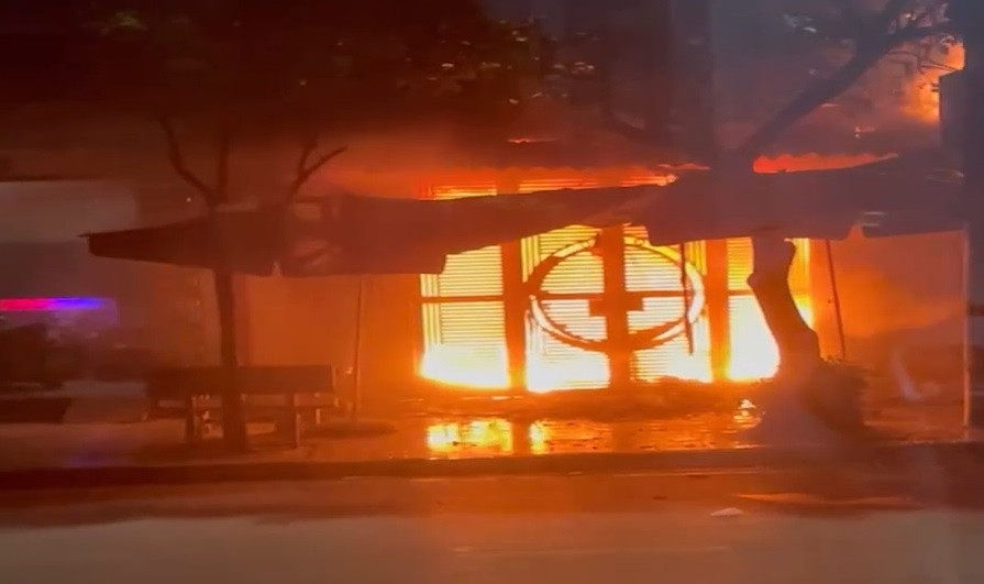 Theo thông tin ban đầu, vào khoảng 3h40 phút sáng nay (24/7), phòng Cảnh sát PCCC&amp;CNCH Công an tỉnh Hà Nam nhận được tin báo cháy tại nhà dân, số nhà 20, đường Châu Cầu, phường Lương Khánh Thiện, TP Phủ Lý.