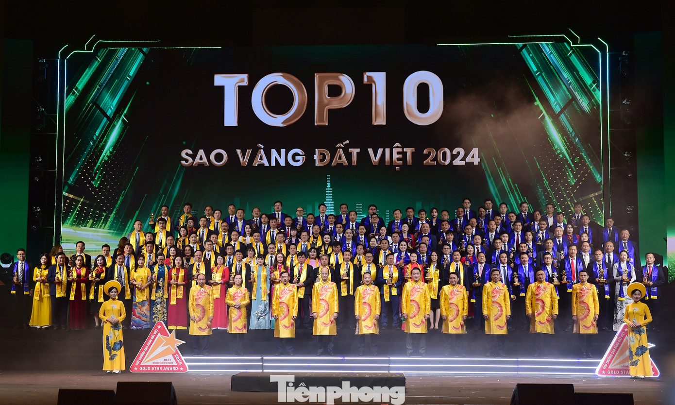 200 doanh nghiệp đạt Giải thưởng Sao Vàng đất Việt 2024 có tổng tài sản năm 2023 là 8 triệu tỉ đồng. (Trong ảnh, lễ trao giải thưởng Sao Vàng đất Việt năm 2024). Ảnh: Xuân Tùng