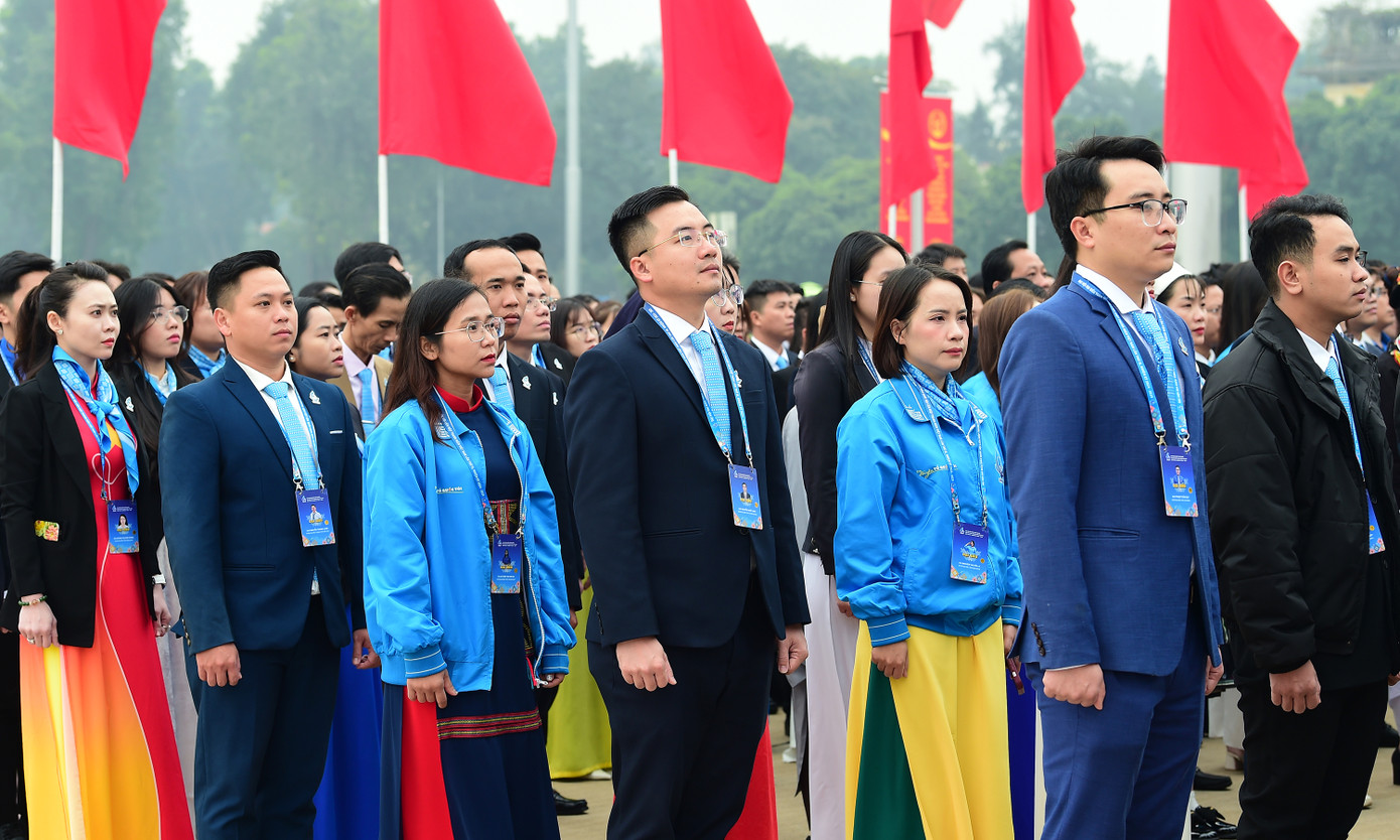 Trong số đại biểu tham dự Đại hội, có 371 đại biểu nữ và 609 đại biểu nam. Có 196 đại biểu là người dân tộc thiểu số. Có 119 đại biểu thuộc các tôn giáo. 718 đại biểu là đảng viên. Về trình độ, có 1 đại biểu là giáo sư; 2 đại biểu là phó giáo sư; 26 đại biểu là tiến sĩ; 293 đại biểu là thạc sĩ; 552 đại biểu trình độ đại học; 44 đại biểu trình độ cao đẳng, trung cấp.