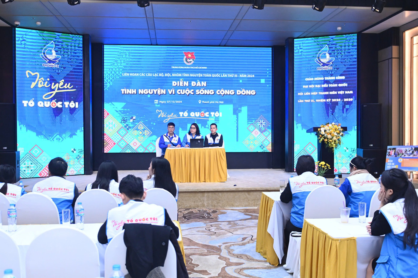 Các đại biểu tham dự liên hoan trao đổi, thảo luận tại các diễn đàn. Ảnh: BTC