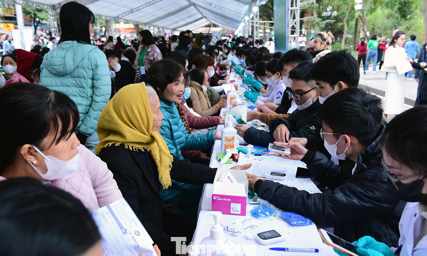 Khu vực xét nghiệm tại chương trình. Ảnh: Xuân Tùng Khu vực xét nghiệm tại chương trình. Ảnh: Xuân Tùng