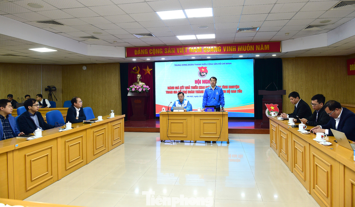 Hội nghị đánh giá kết quả triển khai đợt thi đua tình nguyện tham gia hỗ trợ hoàn thành 3.000km đường bộ cao tốc tại điểm cầu T.Ư Đoàn. Ảnh: Xuân Tùng