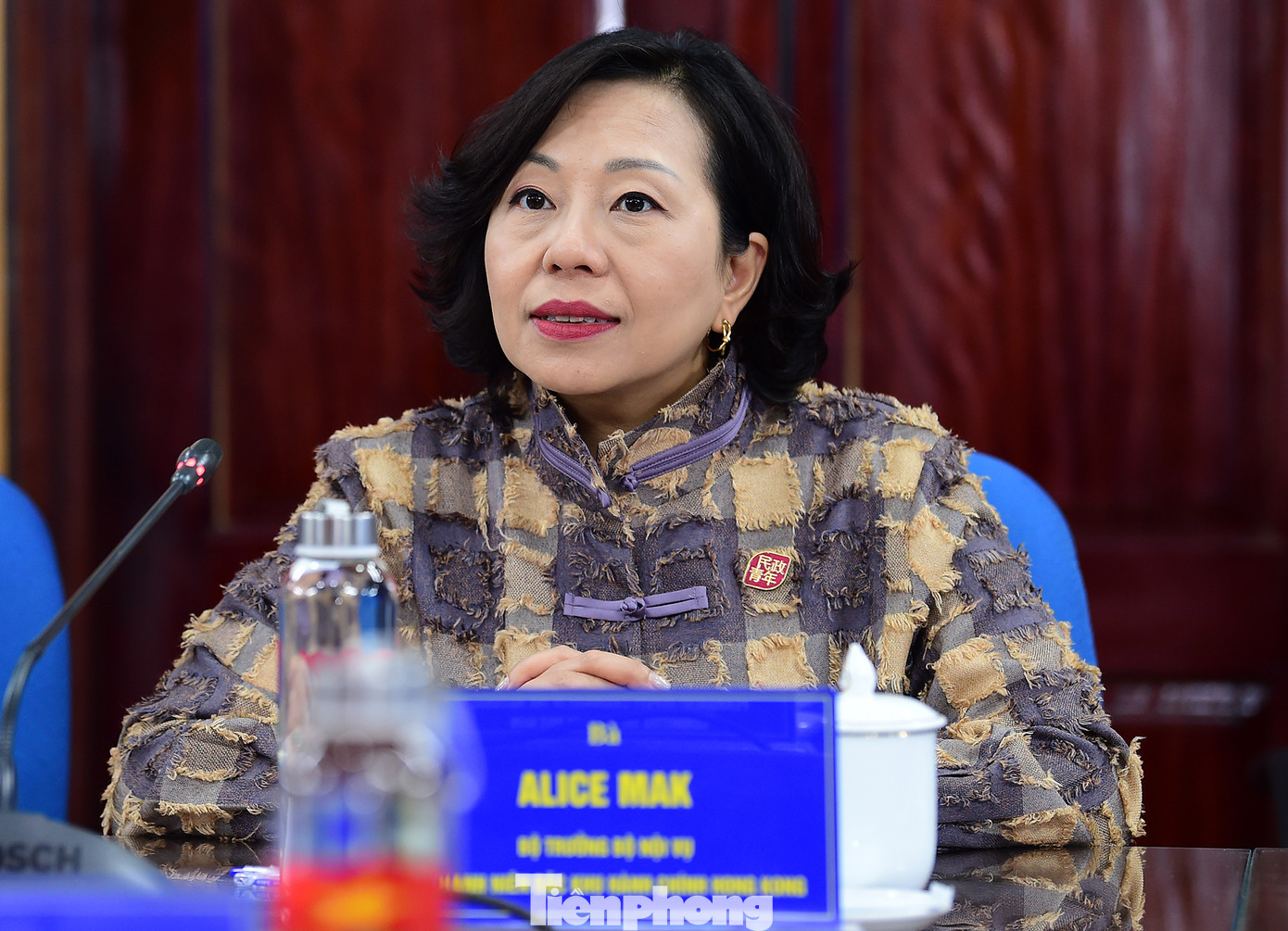 Bà Alice Mak trao đổi tại buổi làm việc. Ảnh: Xuân Tùng Bà Alice Mak trao đổi tại buổi làm việc. Ảnh: Xuân Tùng