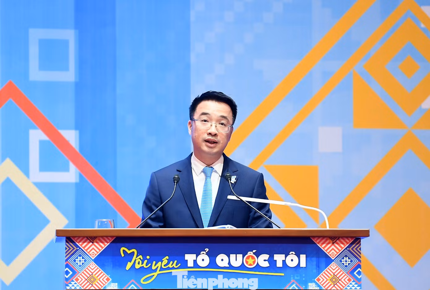 Anh Nguyễn Tường Lâm phát biểu khai mạc Đại hội.