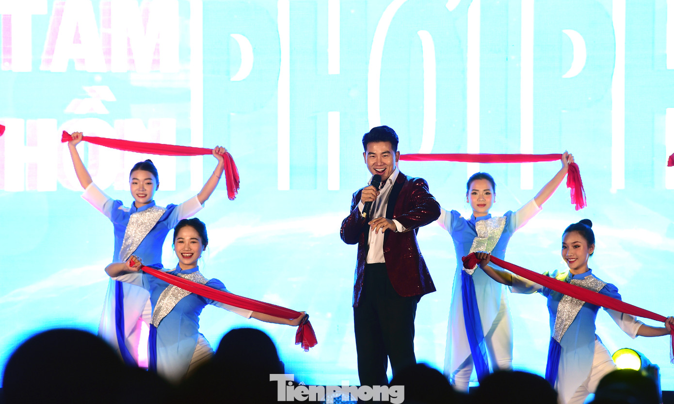 Giai điệu "Lên đàng" ngân vang trong chương trình