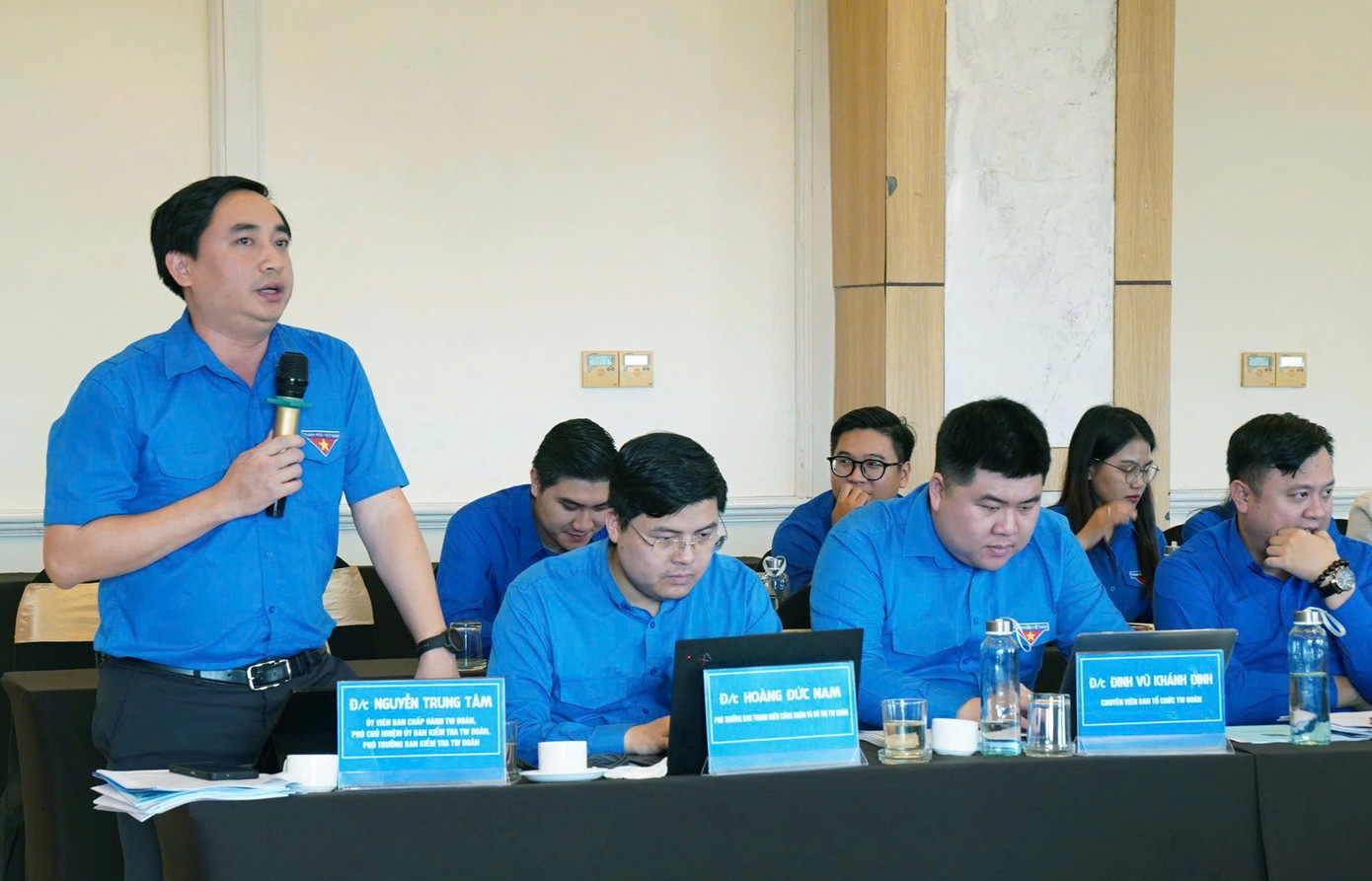 Nhiều ý kiến trao đổi, đề xuất tại hội nghị. Ảnh: TĐPY