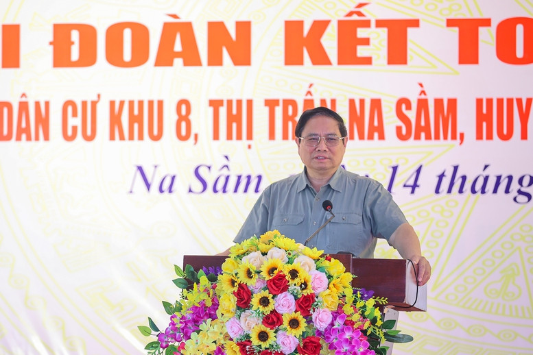 Thủ tướng Phạm Minh Chính cùng các đại biểu, cán bộ và đồng bào các dân tộc ôn lại truyền thống 94 năm của Mặt trận Tổ quốc Việt Nam. Ảnh: VGP/Nhật Bắc