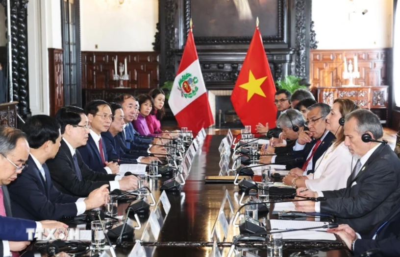Chủ tịch nước Lương Cường và Tổng thống Peru Dina Ercilia Boluarte Zegarra hội đàm. (Ảnh: Lâm Khánh/TTXVN) Chủ tịch nước Lương Cường và Tổng thống Peru Dina Ercilia Boluarte Zegarra hội đàm. (Ảnh: Lâm Khánh/TTXVN)