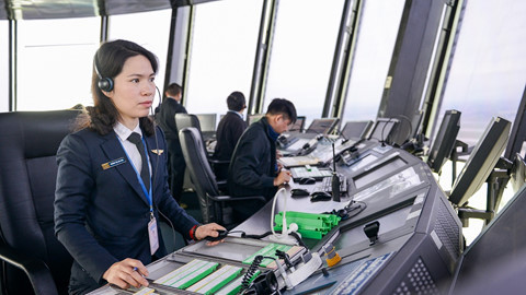 15 phút căng thẳng khi đón Air Force One của tổng thống Mỹ ảnh 4