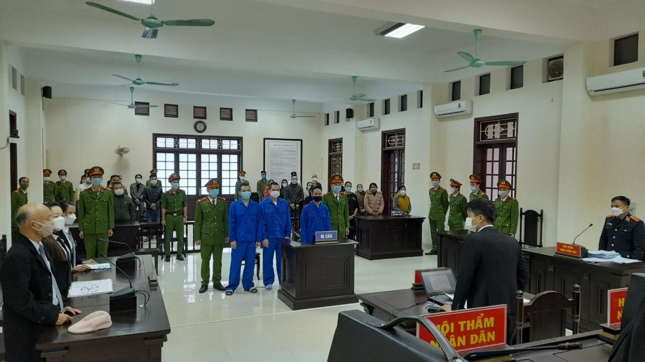 Cả 3 bị cáo Nguyễn Đăng Sơn, Hồ Văn Điềm, Võ Quốc Dũng bị tuyên án tử hình.