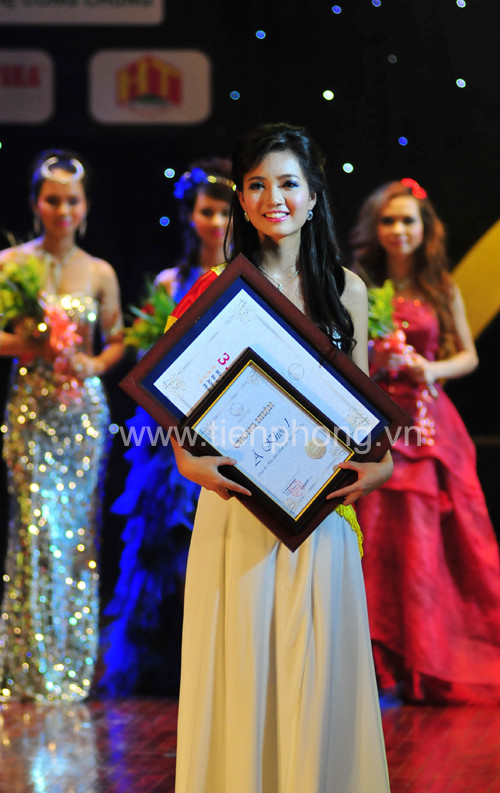 Phạm Thị Thu Nga - Hoa khôi Imiss Thăng Long 2010 ảnh 11 Phạm Thị Thu Nga - Hoa khôi Imiss Thăng Long 2010 ảnh 11