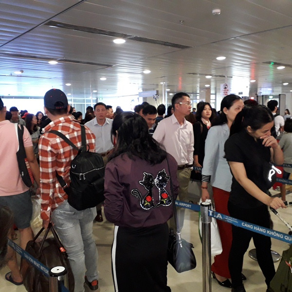 Sân bay Tân Sơn Nhất thông thoáng sáng 29 Tết ảnh 20