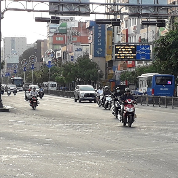 Sân bay Tân Sơn Nhất thông thoáng sáng 29 Tết ảnh 1