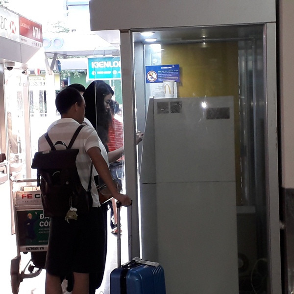 Sân bay Tân Sơn Nhất thông thoáng sáng 29 Tết ảnh 11