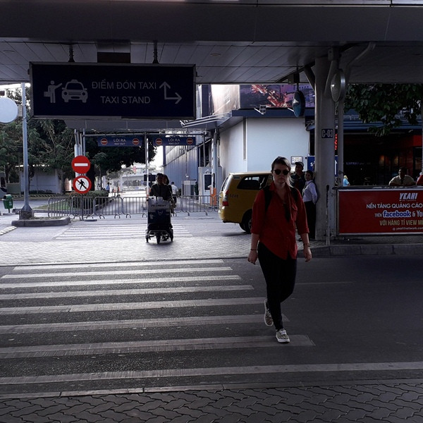 Sân bay Tân Sơn Nhất thông thoáng sáng 29 Tết ảnh 7