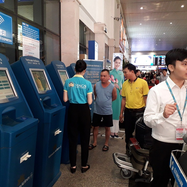 Sân bay Tân Sơn Nhất thông thoáng sáng 29 Tết ảnh 15