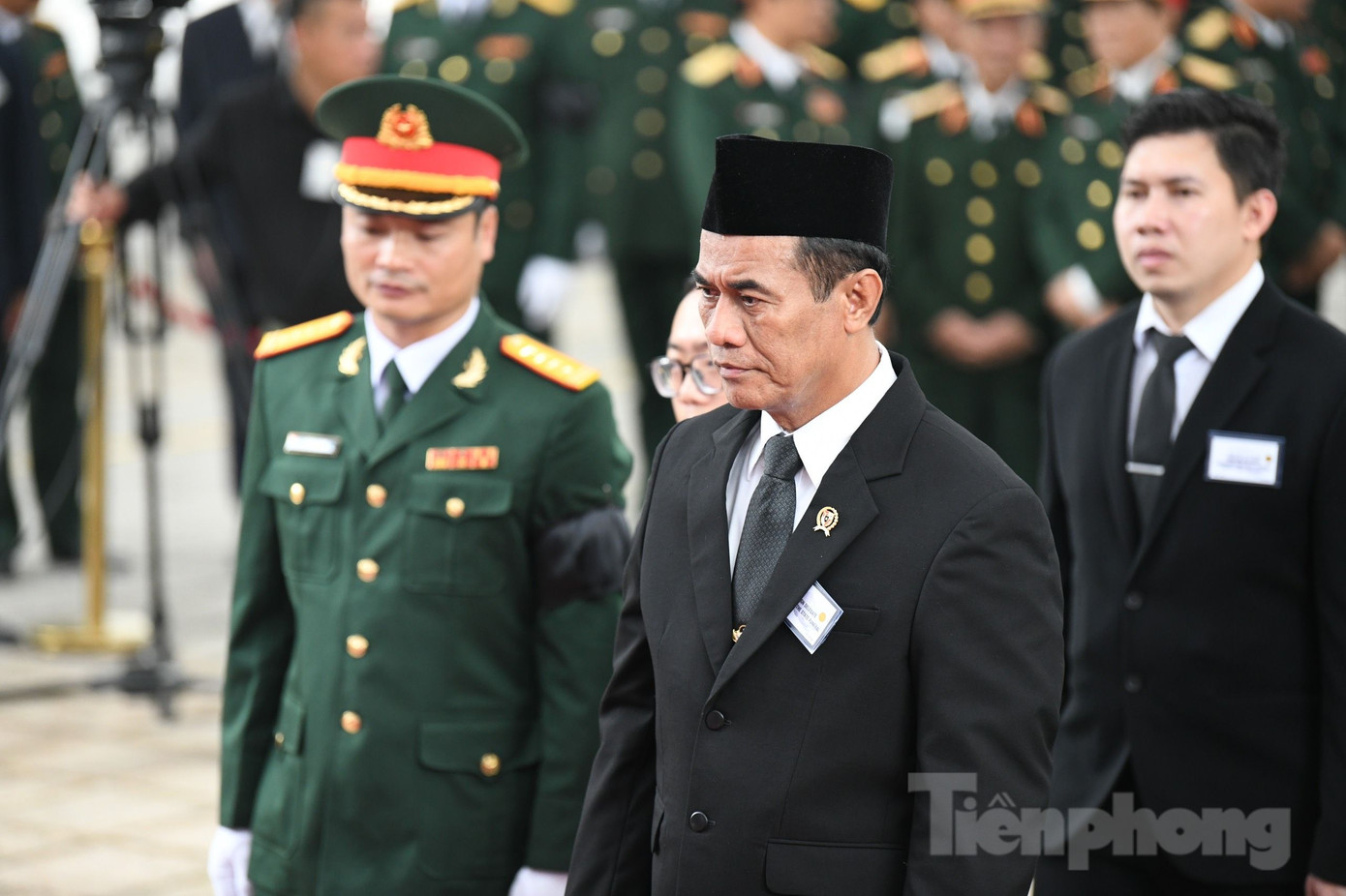 Đoàn Cộng hòa Indonesia do Bộ trưởng Bộ Nông nghiệp Andi Amran Sulaiman dẫn đầu vào viếng Tổng Bí thư Nguyễn Phú Trọng. (Ảnh: Như Ý)