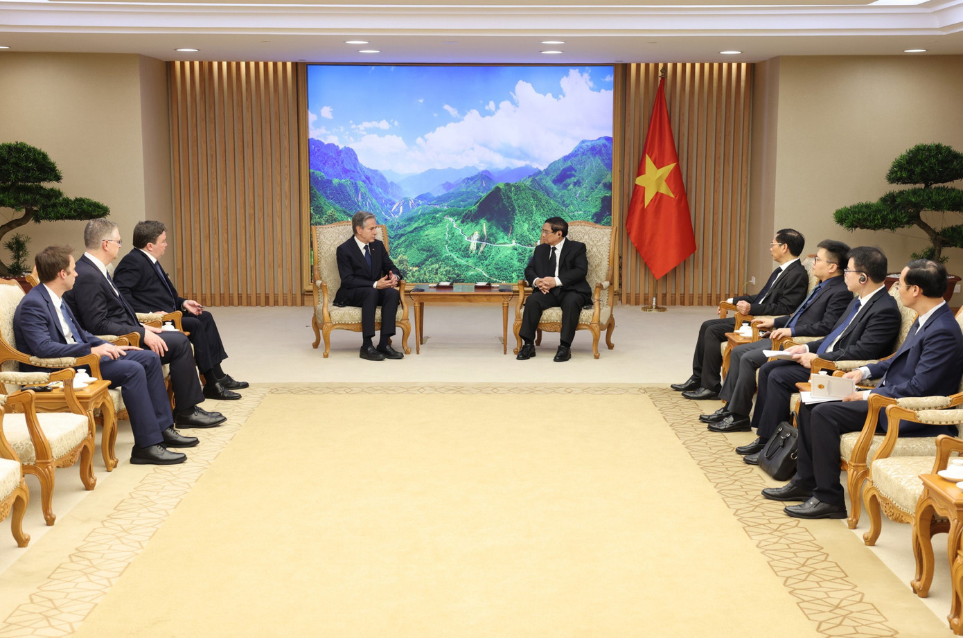Thủ tướng Phạm Minh Chính tiếp Ngoại trưởng Mỹ Antony Blinken và các quan chức cấp cao Mỹ, tối 27/7. (Ảnh: Nhật Minh) Thủ tướng Phạm Minh Chính tiếp Ngoại trưởng Mỹ Antony Blinken và các quan chức cấp cao Mỹ, tối 27/7. (Ảnh: Nhật Minh)