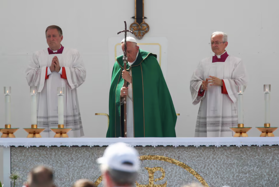 Giáo hoàng Francis chủ trì thánh lễ ở thành phố Trieste ngày 7/7. (Ảnh: Reuters)