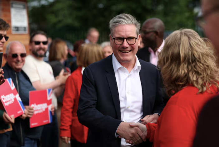 Công đảng của ông Keir Starmer dự kiến giành chiến thắng vang dội. (Ảnh: Reuters)