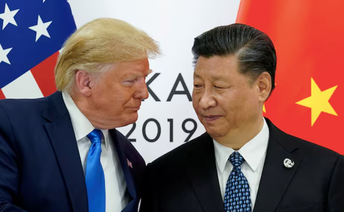 Chủ tịch Trung Quốc Tập Cận Bình trong cuộc gặp ông Trump năm 2019. (Ảnh: Reuters)
