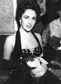 Elizabeth Taylor muốn đến muộn trong lễ tang chính mình ảnh 4 Elizabeth Taylor muốn đến muộn trong lễ tang chính mình ảnh 4