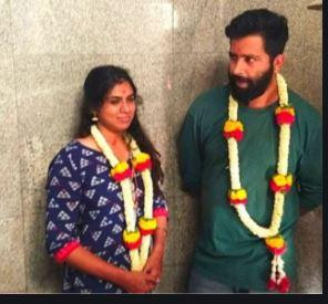 Chaitra và Nagarjuna tổ chức hôn lễ không có nhà trai tham dự. Chaitra và Nagarjuna tổ chức hôn lễ không có nhà trai tham dự.