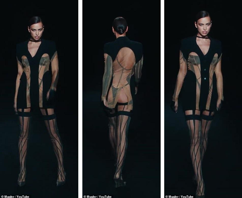 Irina Shayk không hề kém cạnh đàn em về độ "bạo". Cô mặc thiết kế cắt xẻ kết hợp xuyên thấu hoàn toàn không thể che chắn, lộ hết nội y.