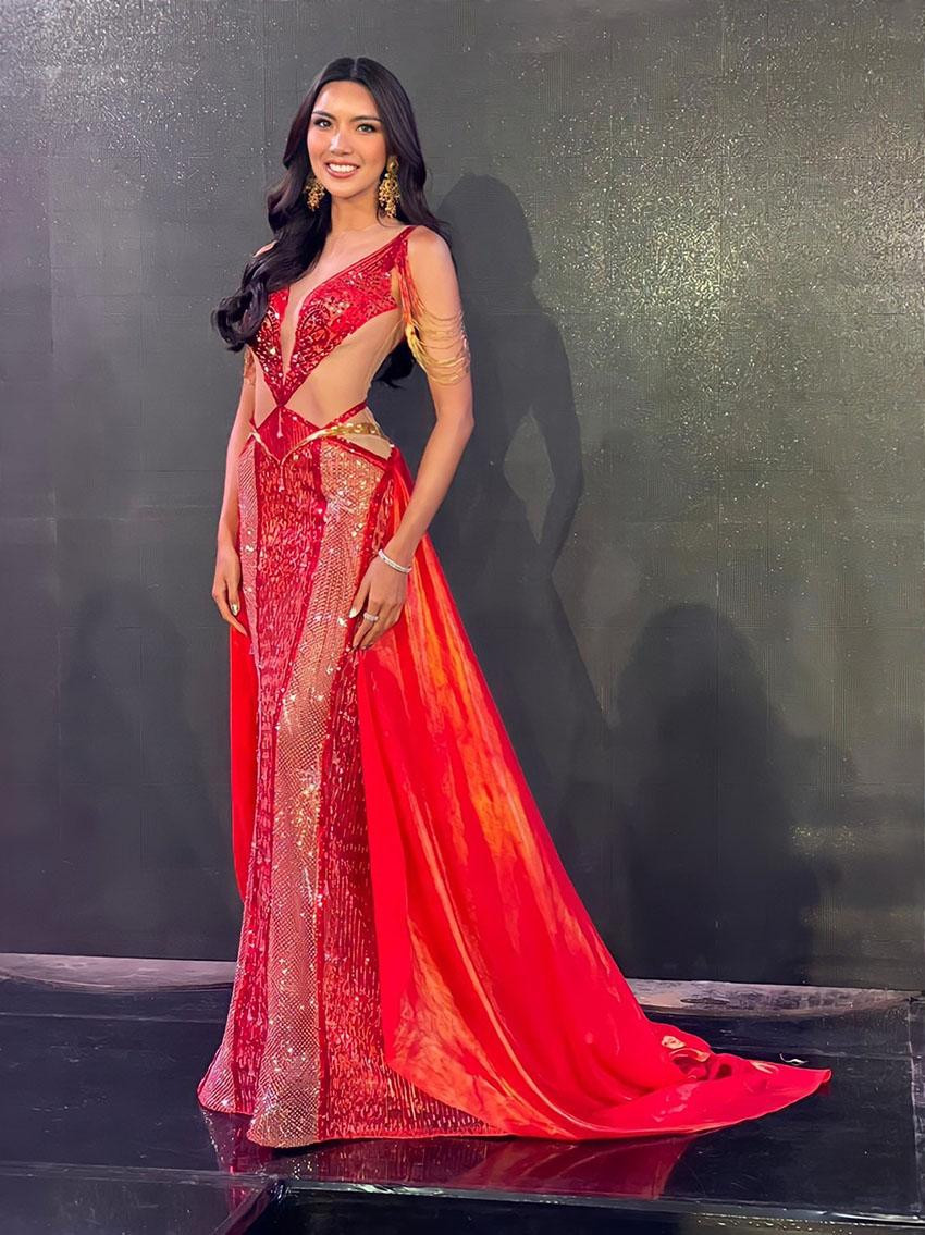 Người đẹp Juthamas Mekseree đang điều trị COVID-19 ở Ai Cập. Người đẹp Juthamas Mekseree đang điều trị COVID-19 ở Ai Cập.