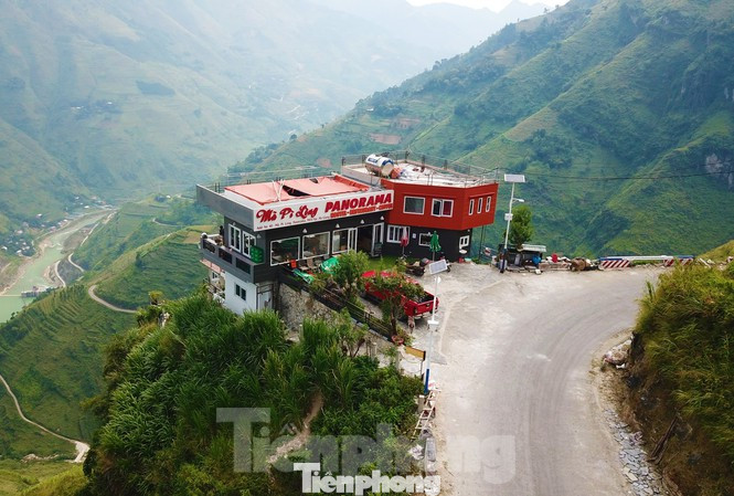 Du khách 'lấy làm tiếc' đã ở nhà nghỉ ‘chui’ trên đèo Mã Pì Lèng xây trái phép ảnh 2
