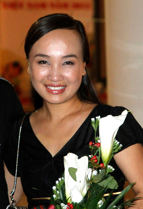 "Trong cuộc sống gia đình ai cũng vất vả, tuy nhiên người phụ nữ có sự vất vả hơn" - Nghệ sĩ Thu Huyền. Ảnh: X.T