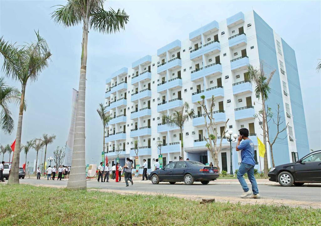 Nhiều nhà ở công nhân gặp khó khi mua bán vì quy định đối tượng.