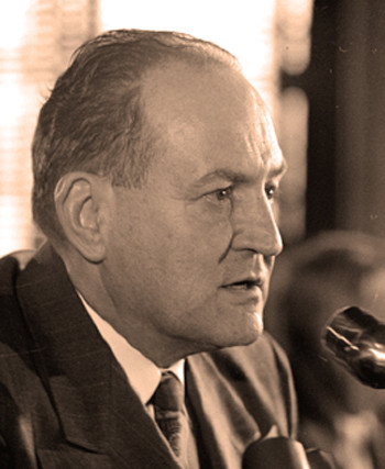 Ông Harry Dexter White. Ông Harry Dexter White