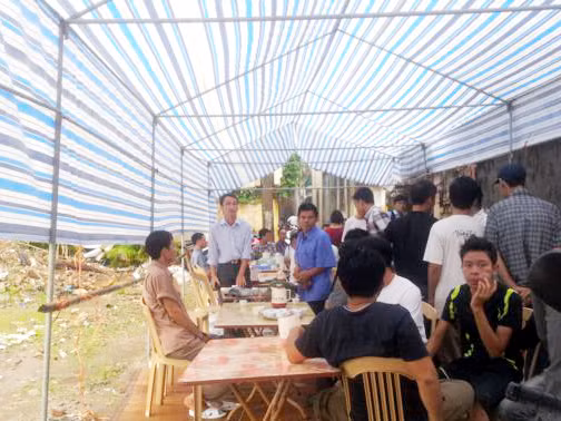 Gia đình hung thủ lo hậu sự cho con, cháu mình. Gia đình hung thủ lo hậu sự cho con, cháu mình