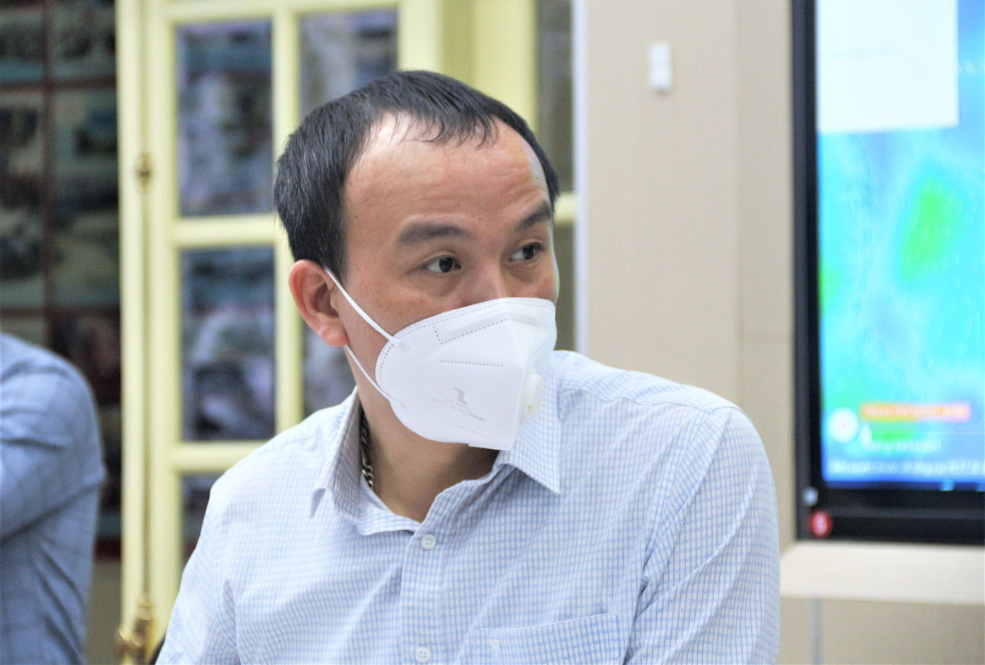 Ông Hoàng Phúc Lâm cho biết, đây là cơn bão rất mạnh và có hướng đi phức tạp Ông Hoàng Phúc Lâm cho biết, đây là cơn bão rất mạnh và có hướng đi phức tạp