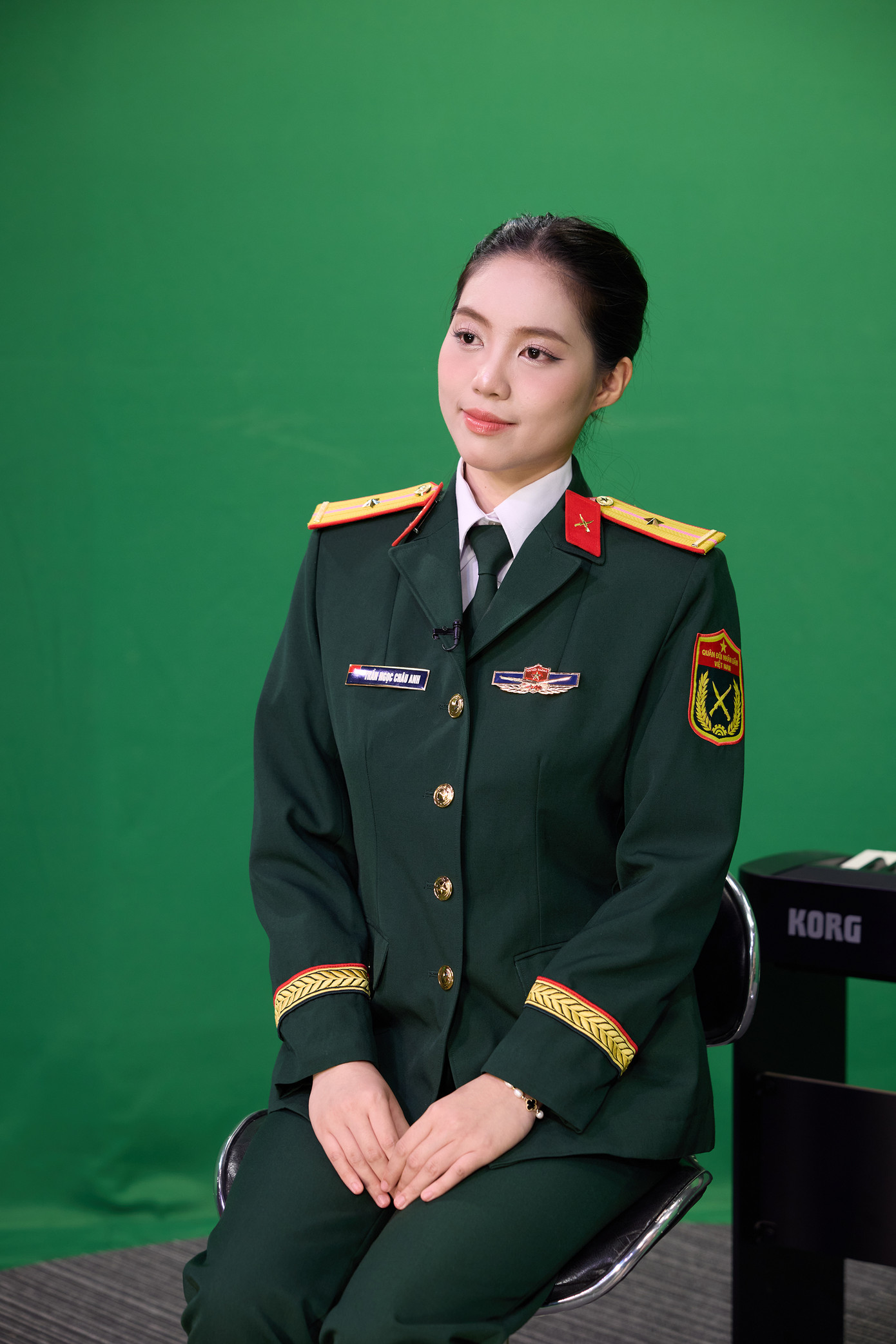 Châu Anh nói cô vẫn còn cảm thấy chút lạ lẫm khi được gọi là Á hậu. Người đẹp tiết lộ nhận được nhiều lời chúc mừng từ những người xa lạ thông qua trang cá nhân trên mạng xã hội. Cô coi đó là động lực để hoàn thiện bản thân và cống hiến nhiều hơn nữa trong nhiệm kỳ.