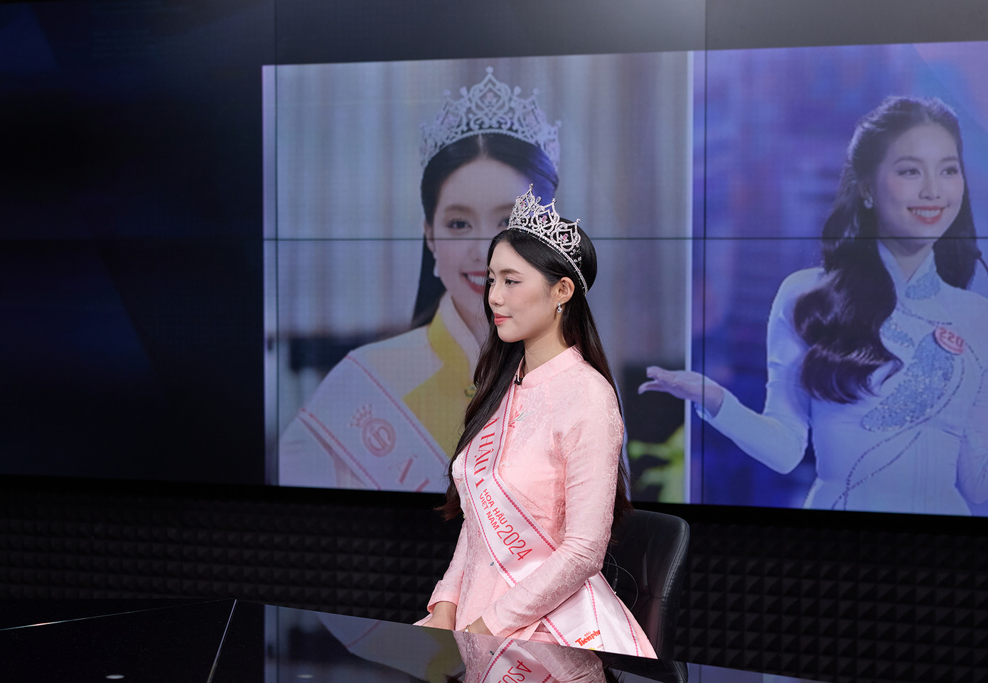 Trong quá trình tham dự Hoa hậu Việt Nam 2024, Trần Ngọc Châu Anh nhiều lần thể hiện tài năng piano và nhận được sự yêu thích của các thí sinh. Á hậu 1 Hoa hậu Việt Nam 2024 từng chia sẻ âm nhạc là nơi nuôi dưỡng tâm hồn còn binh nghiệp là con đường giúp cô rèn luyện bản thân và tiếp nối truyền thống vẻ vang của gia đình.