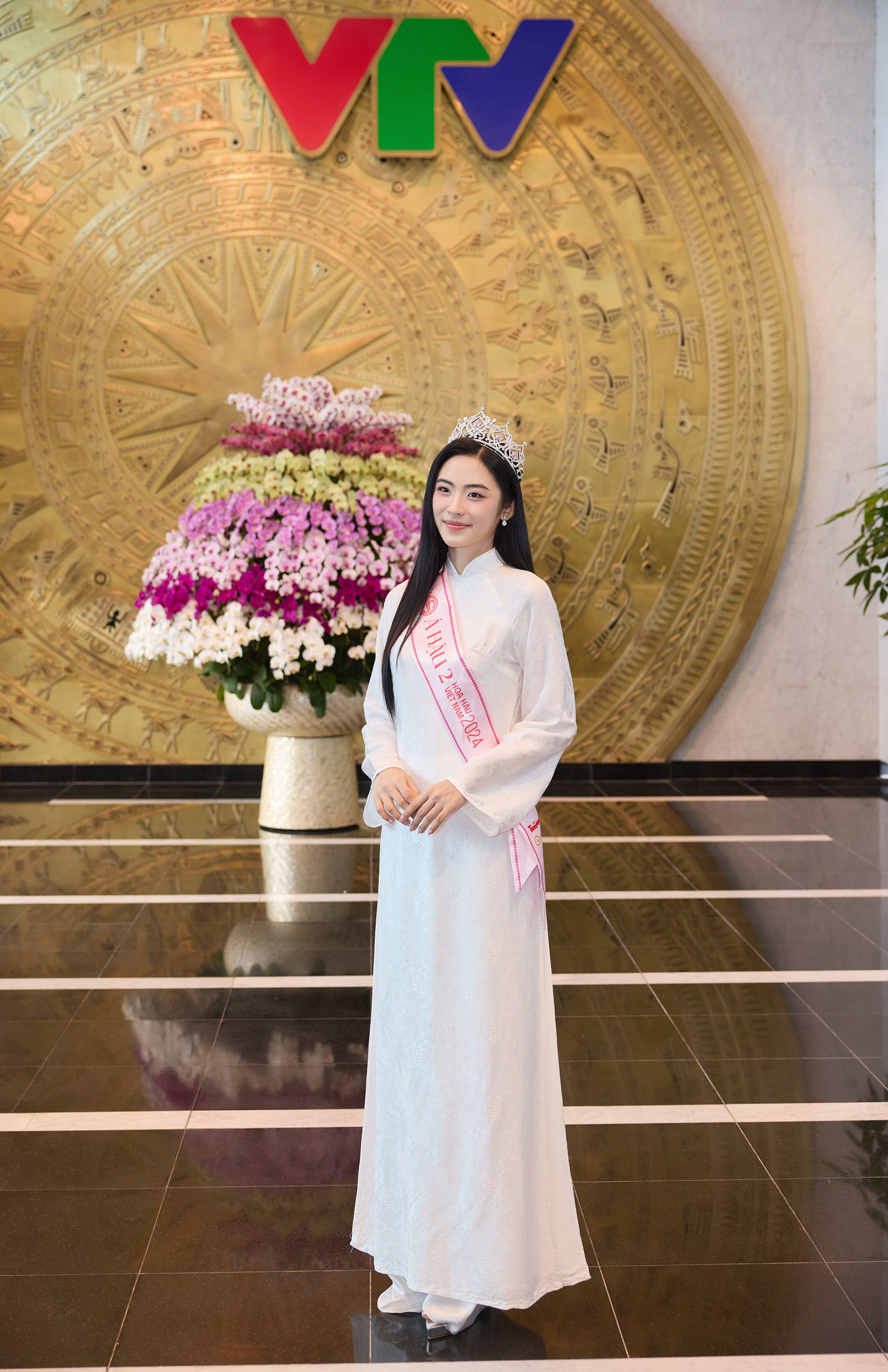 Trước đó, top 3 Hoa hậu Việt Nam 2024 là khách mời trong chương trình Cà phê sáng của VTV3.