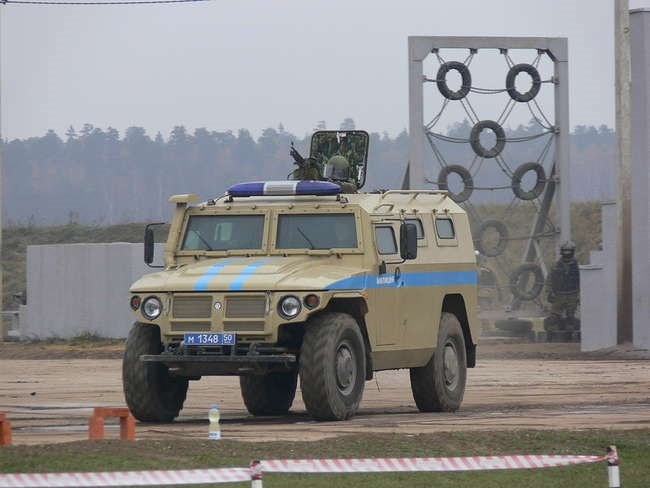 Tiger GAZ SPM biến thể đặc biệt với 3 lớp giáp bảo vệ dành cho cảnh sát. (Nguồn: sdelanounas.ru)