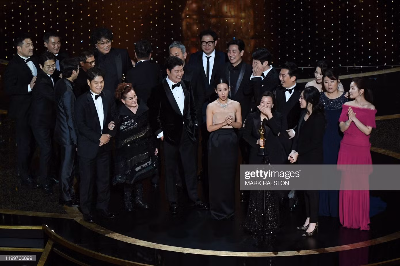 Oscars: 'Ký sinh trùng' thắng Phim hay nhất, làm nên lịch sử điện ảnh Hàn Quốc ảnh 2