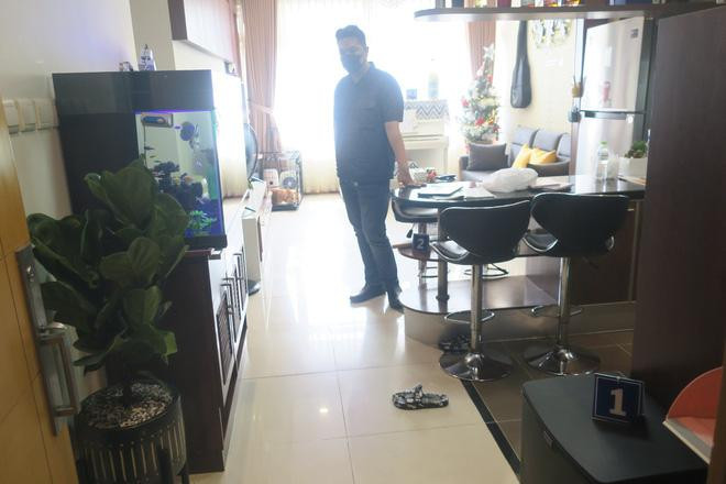 Công an thực hiện nghiệm trường nơi cháu A. gặp nạn với sư có mặt của ông Ng.K.Tr.Th. Công an thực hiện nghiệm trường nơi cháu A. gặp nạn với sư có mặt của ông Ng.K.Tr.Th.