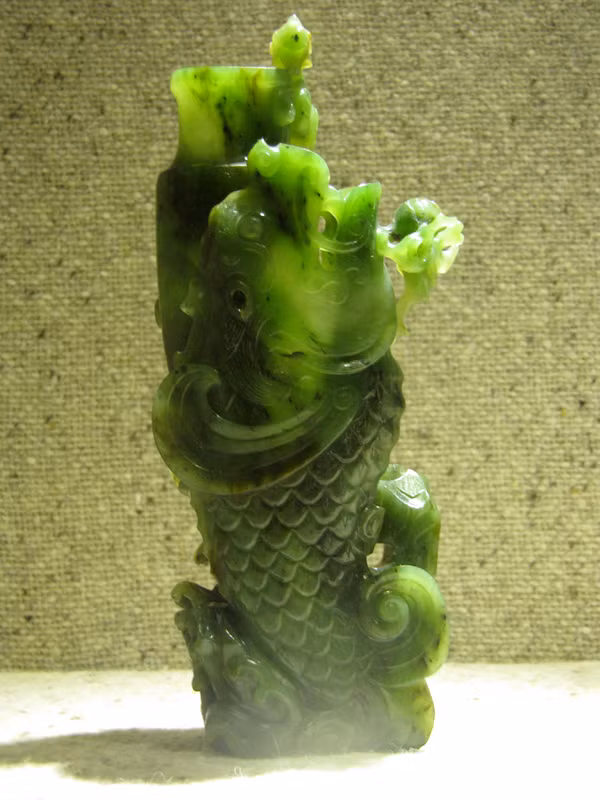 Ống bút ngọc xanh ngà vàng 